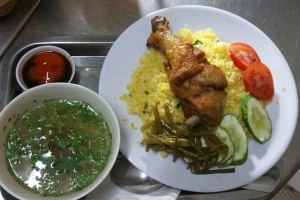 Quán Ăn Cơm Gà Xối Mỡ Chín Đạt