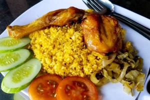 Quán Ăn Cơm Gà Xối Mỡ - Đường Số 5