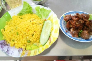 Quán Ăn Cơm Gà Xối Mỡ, Hủ Tiếu & Bún Thịt Nướng