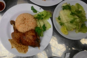 Quán Ăn Cơm Gà Xối Mỡ - Nguyễn Ảnh Thủ