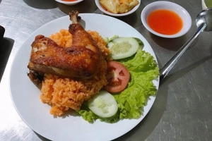 Quán Ăn Cơm Gà Xối Mỡ - Phùng Văn Cung