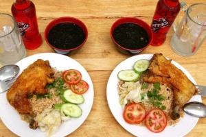 Quán Ăn Cơm Gà Xối Mỡ - Thạch Lam