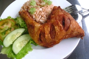 Quán Ăn Cơm Gà Xôi Mỡ Út Tươi