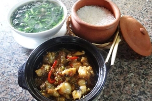 Quán Ăn Cơm Niêu Đồng Tre - Thống Nhất