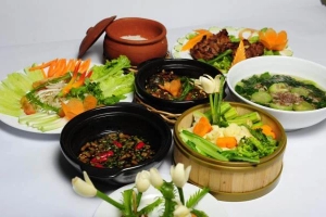 Nhà Hàng Cơm Niêu Nhà Đỏ 2