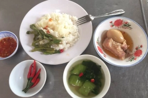 Quán Ăn Cơm Quê - Cơm Văn Phòng & Hải Sản Tươi Sống