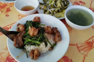 Cơm Sinh Viên - Nam Trung