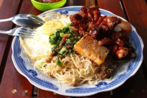 Quán Ăn Cơm Tấm 20, Hủ Tiếu & Bún Nem Nướng Trà Vinh