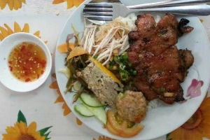 Quán Ăn Cơm Tấm 61 - Đường 59