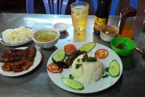 Quán Ăn Cơm Tấm Bà Tư - Quang Trung