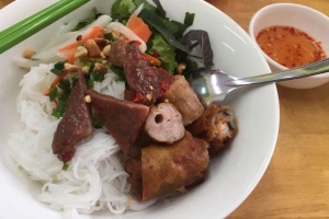 Quán Ăn Cơm Tấm & Bún Thịt Nướng - Dân Chủ