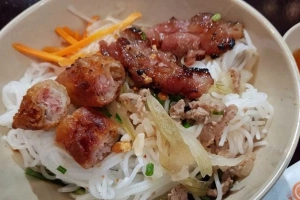 Quán Ăn Cơm Tấm & Bún Thịt Nướng - Lý Phục Man