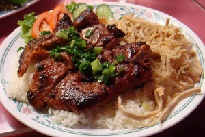 Quán Ăn Cơm Tấm Cầu Trắng - Tô Ngọc Vân