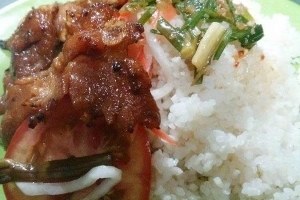 Quán Ăn Cơm Tấm Đêm - Lũy Bán Bích