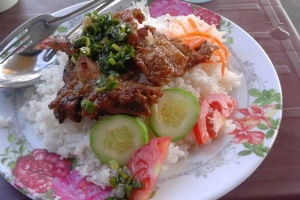Quán Ăn Cơm Tấm Tuyết Hồng