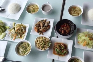 Quán Ăn Cơm Trưa Văn Phòng - Võ Văn Tần