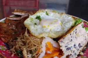 Cơm Vân Tuyết