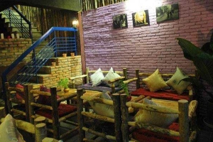 Cosy Cafe