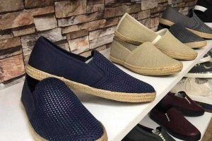 Cox Shoes - Cách Mạng Tháng Tám