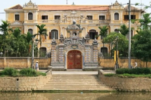 Cung An Định