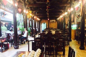 Cung Đình Cafe - Đường D3