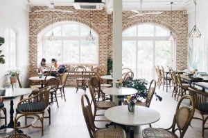 Cup Of Tea Cafe & Bistro - Nguyễn Khang