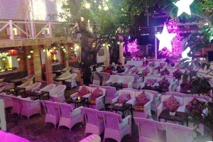 Đà Lạt Phố Cafe - Ung Văn Khiêm