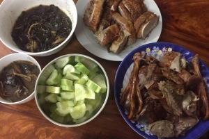 Quán Ăn Đắc Hùng - Vịt & Heo Quay - Nguyễn Oanh