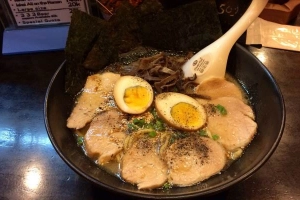 Quán Ăn Daichan Ramen - 大ちゃんラーメン