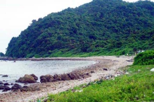 Đảo Ba Mùn - Vân Đồn
