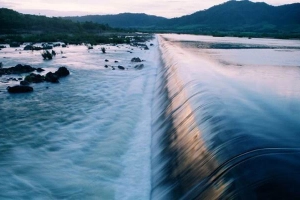 Đập Đồng Cam