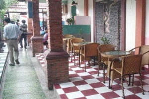 Đất Việt Cafe - Tô Ký