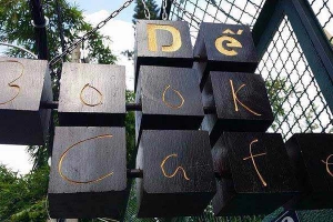Dế Book Cafe - Nguyễn Thị Huỳnh