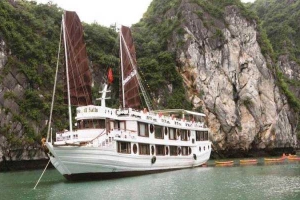 Deluxe Oriental Sails Halong - Hòn Gai