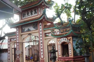 Đền Cô Bé Suối Ngang