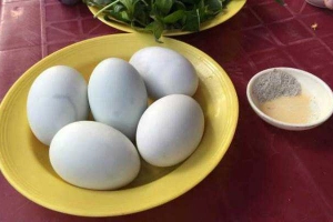 Đèn Dầu Quán - Trứng Vịt Lộn & Ăn Vặt