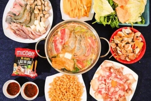 Quán Ăn Đèn Lồng Quán - Lẩu Thái Tomyum