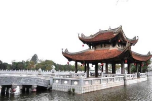 Đền Lý Bát Đế