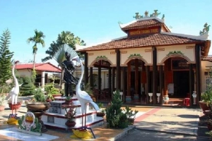 Đền Nguyễn Trung Trực