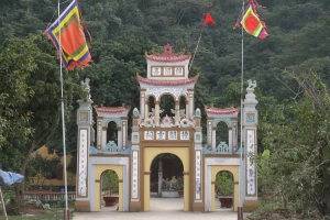 Đền Vực Vông