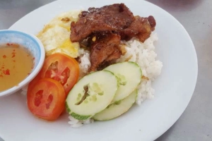 Quán Ăn Dì 3 - Cơm Gà Xối Mỡ