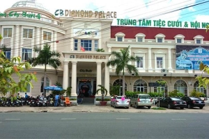 Nhà Hàng Diamond Palace