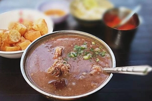 Quán Ăn Điểm Tâm Sáng & Cháo Lòng Bình Dân