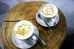Diiing & Drink Coffee