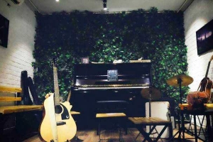 Dinh's Cafe