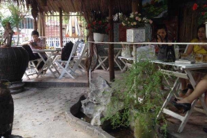 Đời Cát Sân Vườn Cafe