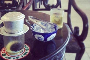 Đối Chứng Cafe - Lê Lợi