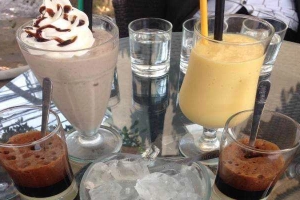 Đom Đóm Cafe