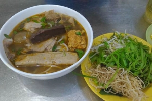 Quán Ăn Đông Ba - Bún Bò Gốc Huế