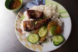 Đông Lý - Cơm Bình Dân